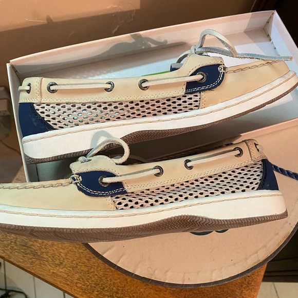 Dock shoes excellent condition - Picture 4 of 5